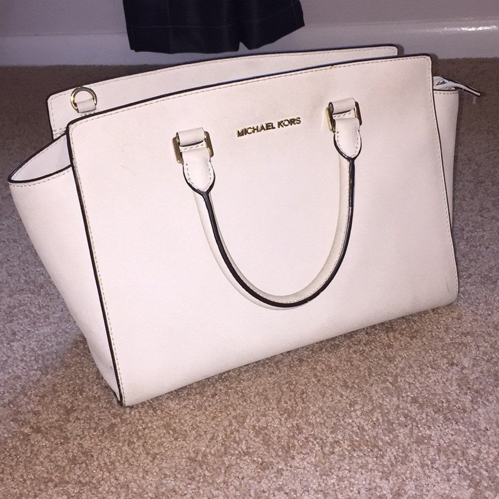 Michael Kors Purse - Picture 8 of 8